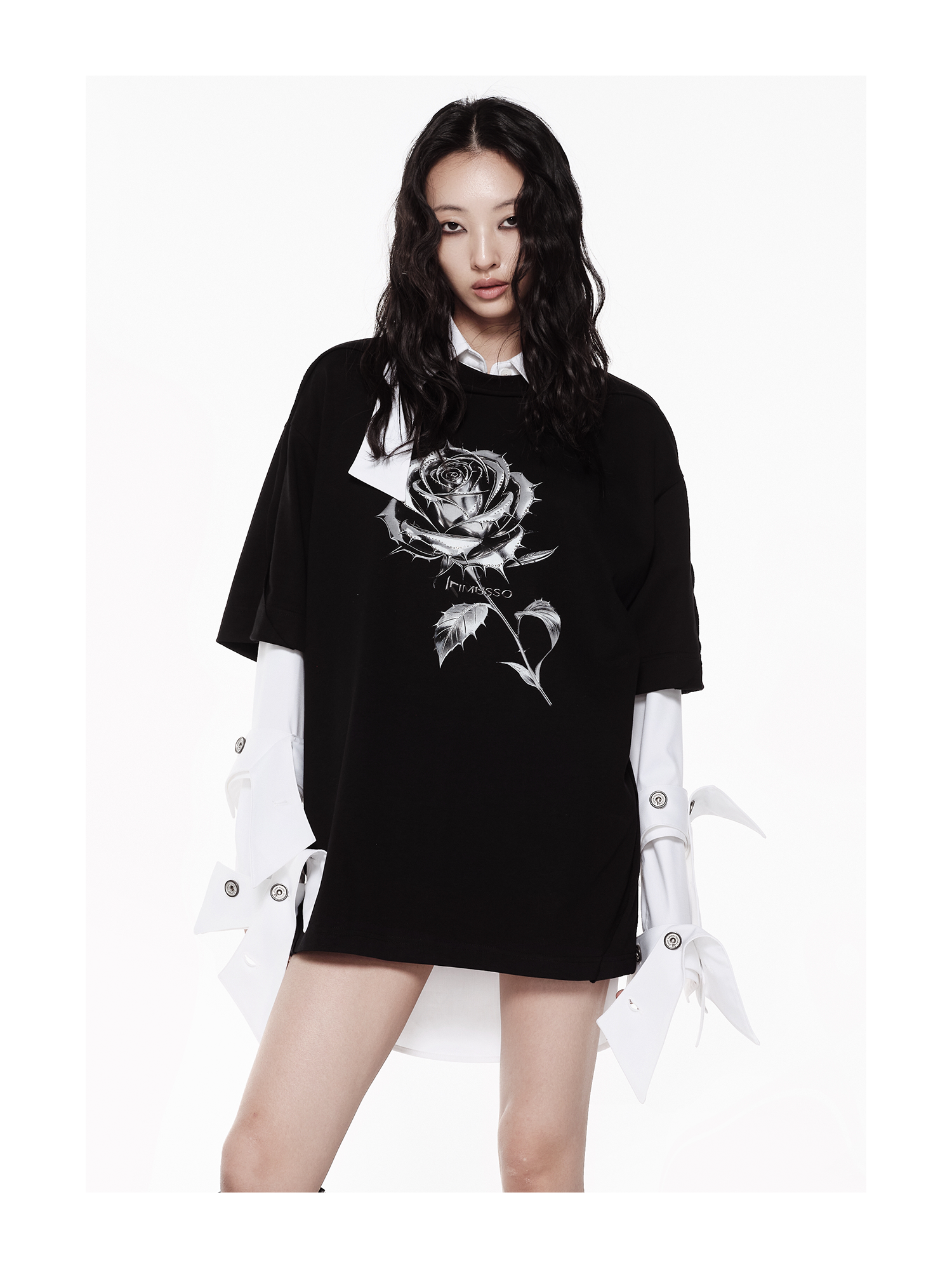 KIMUSSO Thorn Rose Graphic Drop-Shoulder Long-Sleeve T-Shirt