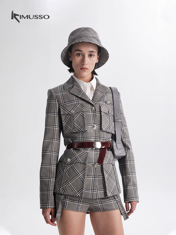 025KIMUSSO International Fashion Week runway show double-breasted plaid commuter long-sleeved fashion military-style plaid shorts