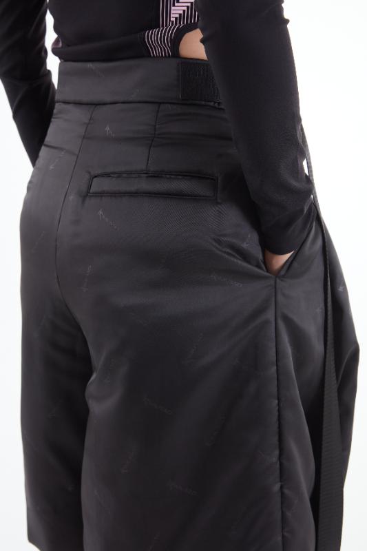 2025KIMUSSO International Fashion Week Silk wool Bermuda shorts