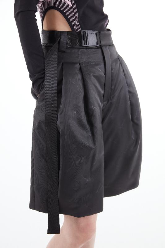 2025KIMUSSO International Fashion Week Silk wool Bermuda shorts