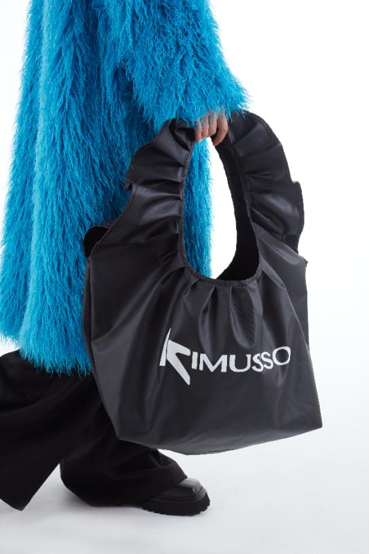 2022KIMUSSO International Fashion Week Waterproof cloud underarm bag