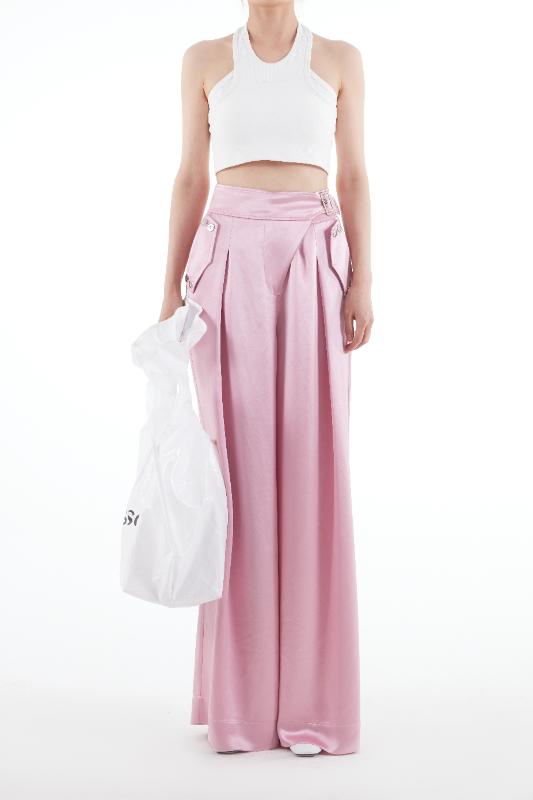 2025KIMUSSO International Fashion Week Stretch vest with neck hanging