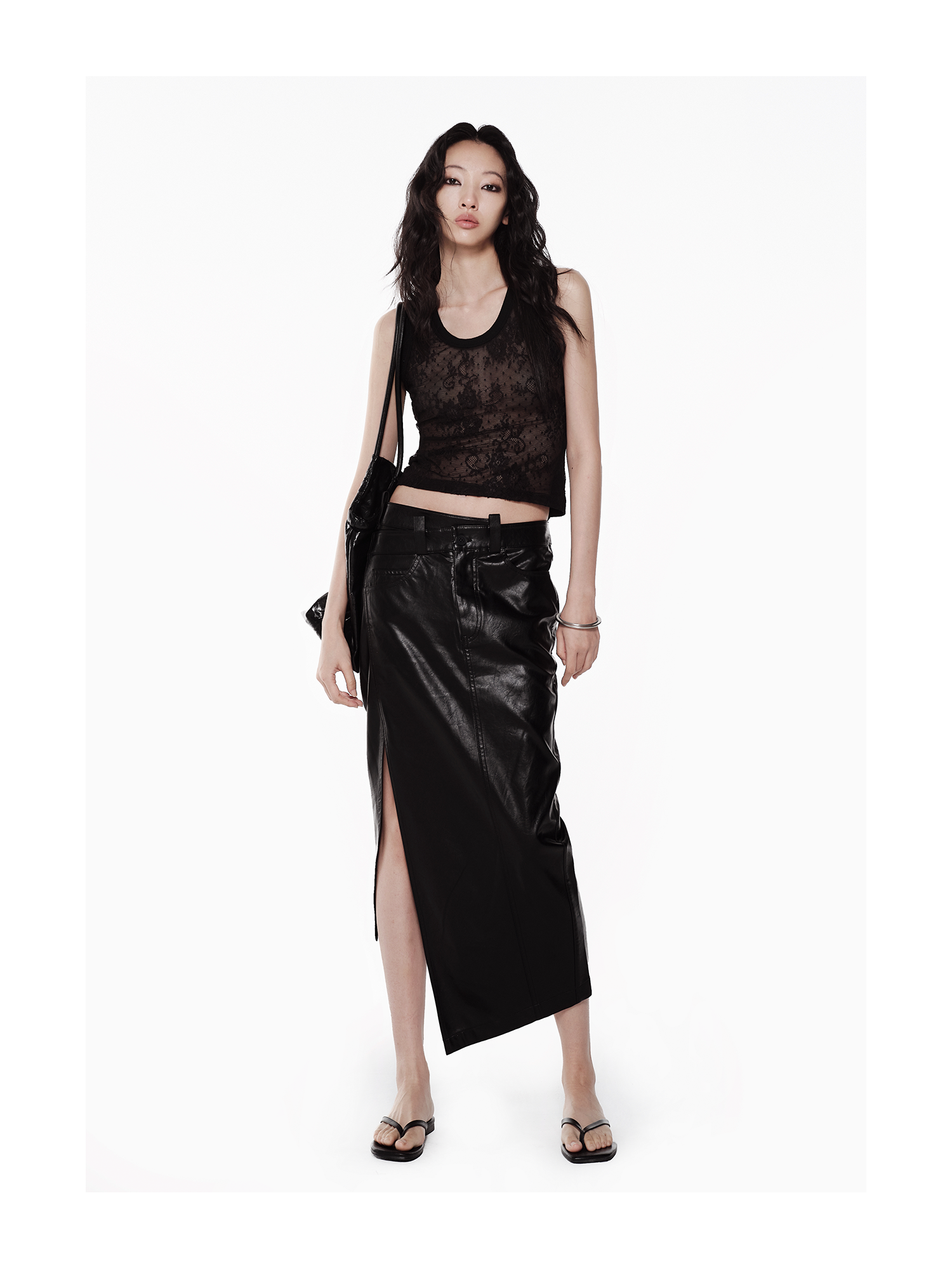 KIMUSSO Double-Sided Lace Knit Hollow-Out Sleeveless Top