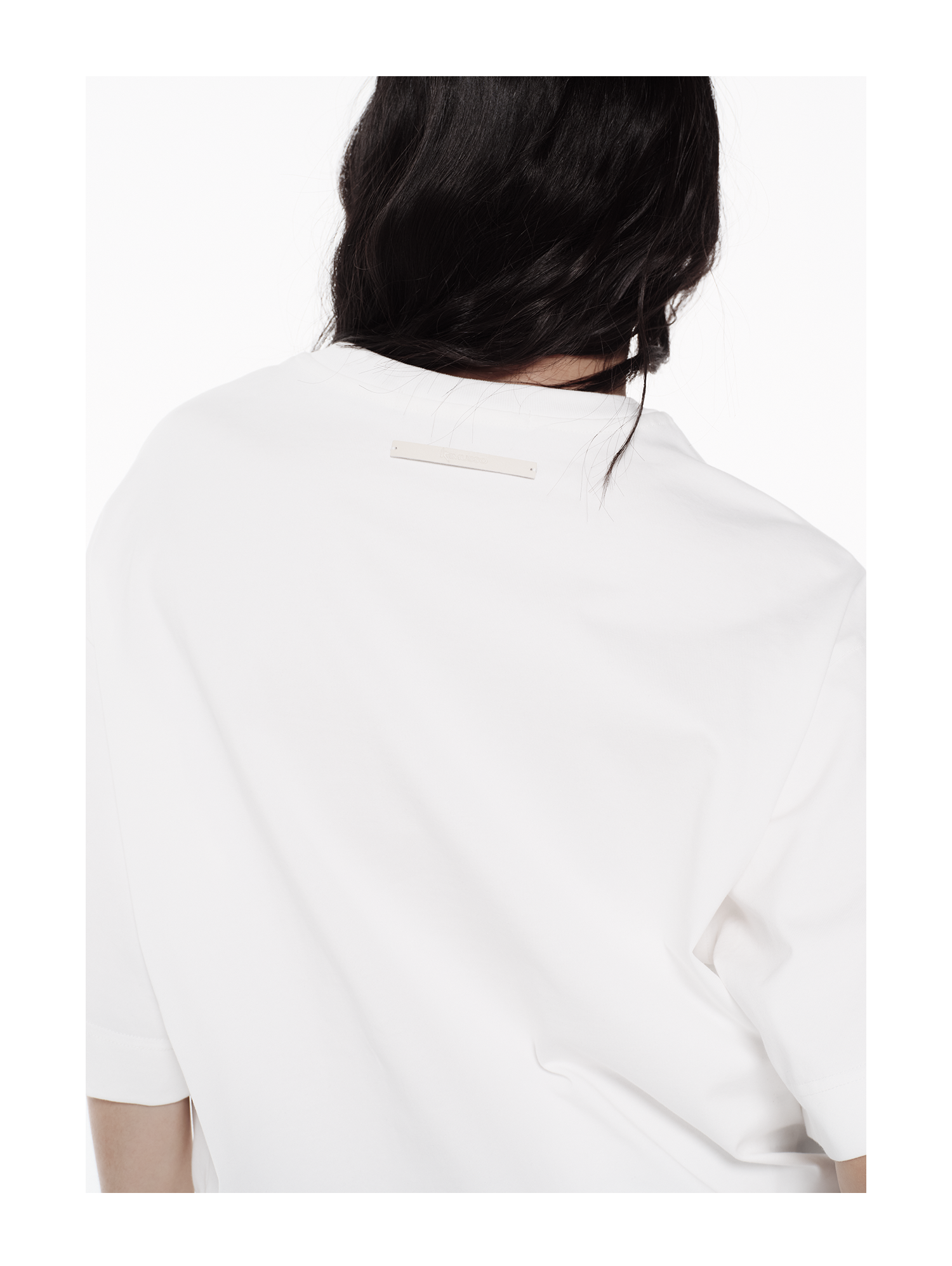 KIMUSSO Thorn Rose Graphic Drop-Shoulder Long-Sleeve T-Shirt